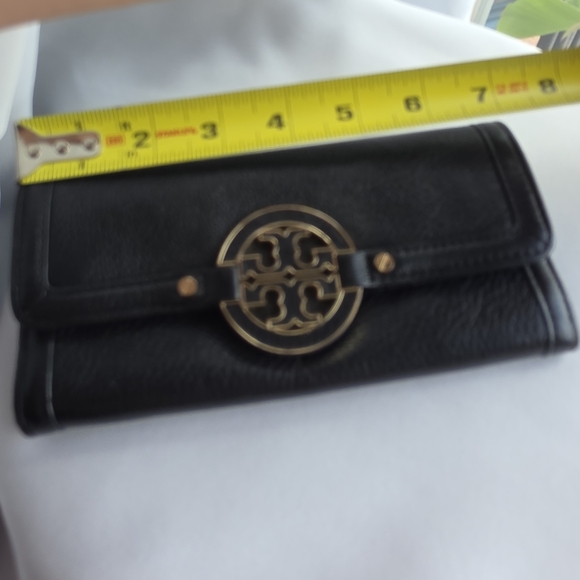 Tory Burch Black Wallet with Gold Logo - Picture 10 of 11